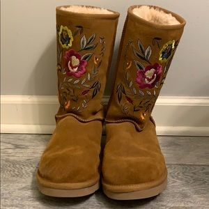 Ugg Embroidered boots
